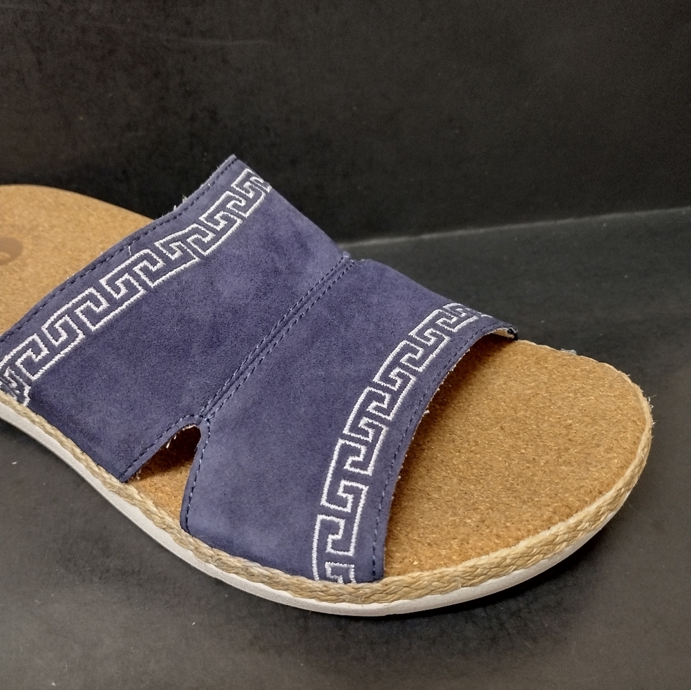 - REVITALIGN - FIONA ORTHOTIC EMBRODERED SUEDE WOMEN'S SANDALS SIZE : 9B - Picture 4 of 11